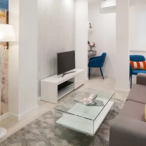 https://inmlaga-palacio.hotelsinnerja.org